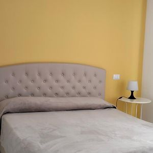 Camera con letto king size